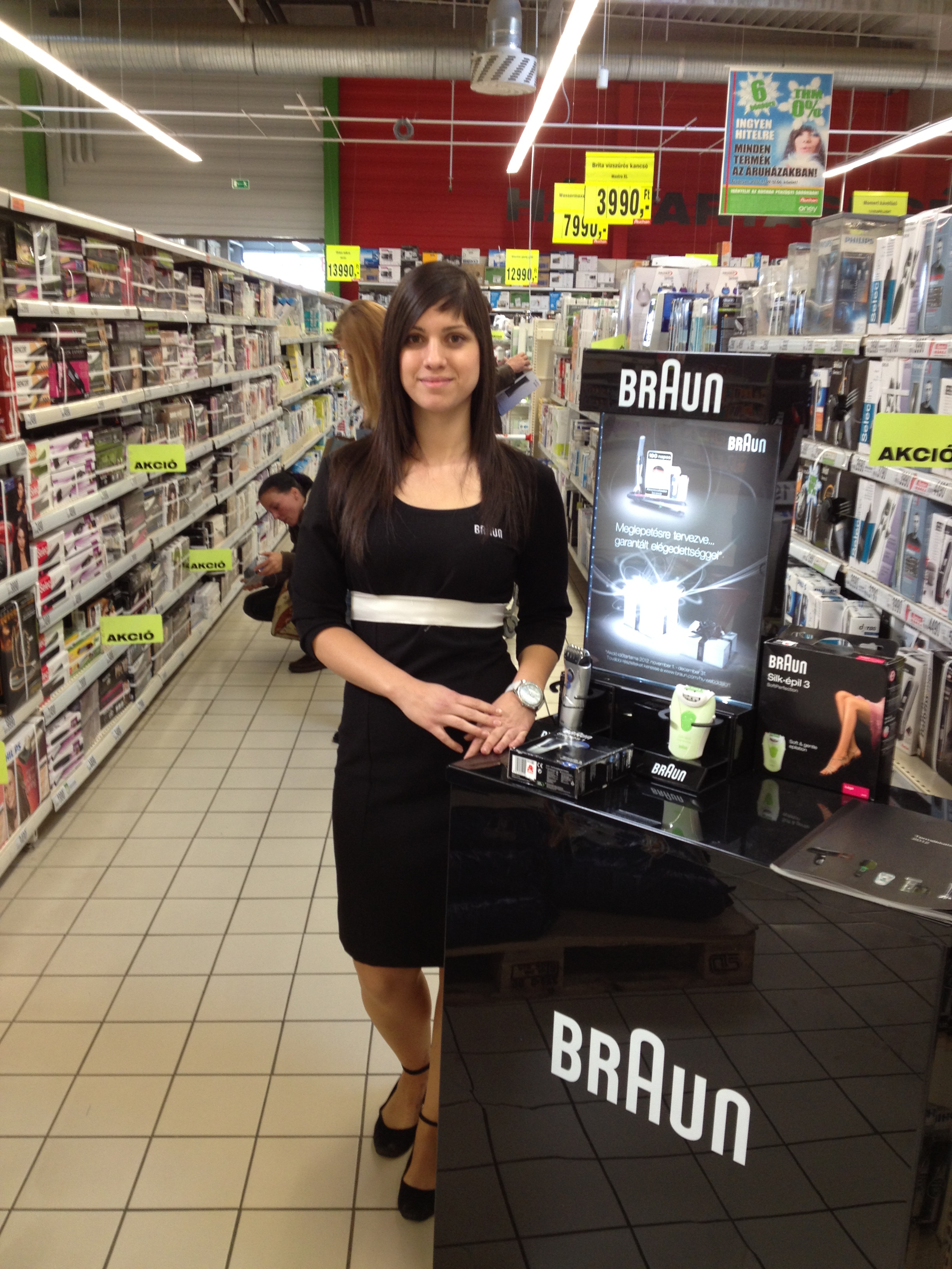 Braun shop asszisztens