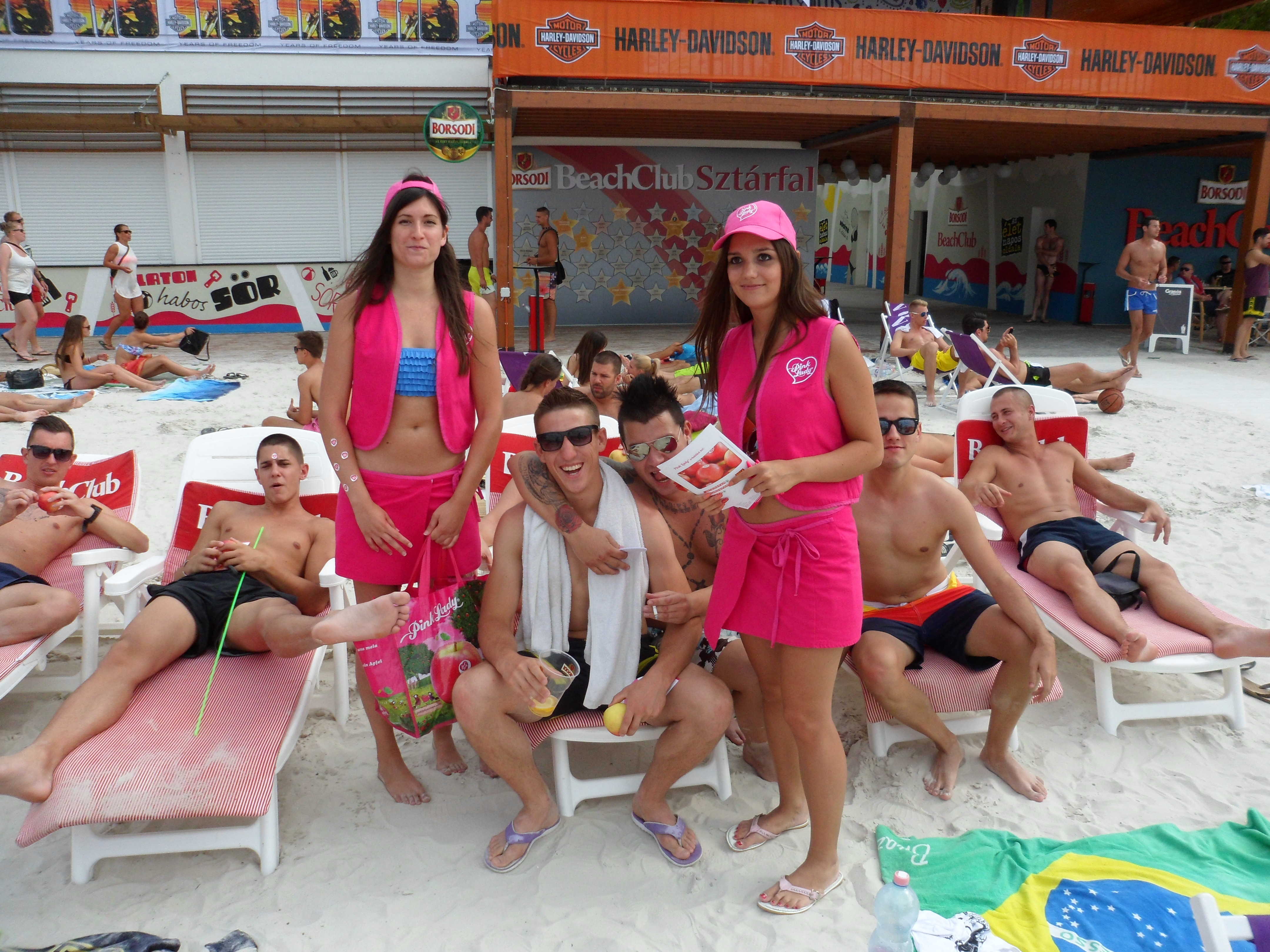 Pink Lady Beach Club promóció